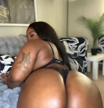 Shanti Stackzz, 24 Black female escort, Winnipeg